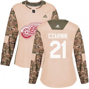 Women's Authentic Detroit Red Wings Austin Czarnik Camo Veterans Day Practice Official Adidas Jersey